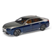 Load image into Gallery viewer, BMW i7 (G70) Limousine – 1:18 Scale Model - Two-Tone Oxide Grey and Tanzanite Blue