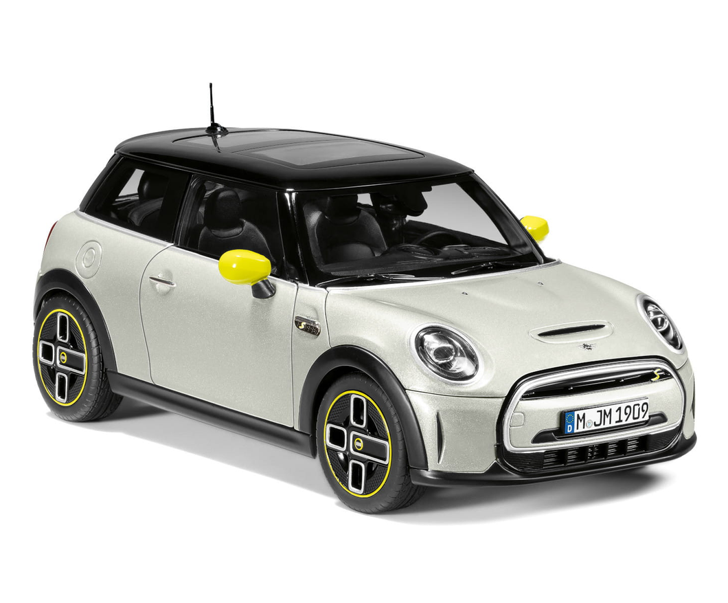 MINI Cooper SE (F56) Miniature - Silver White - 1:18 Scale Model